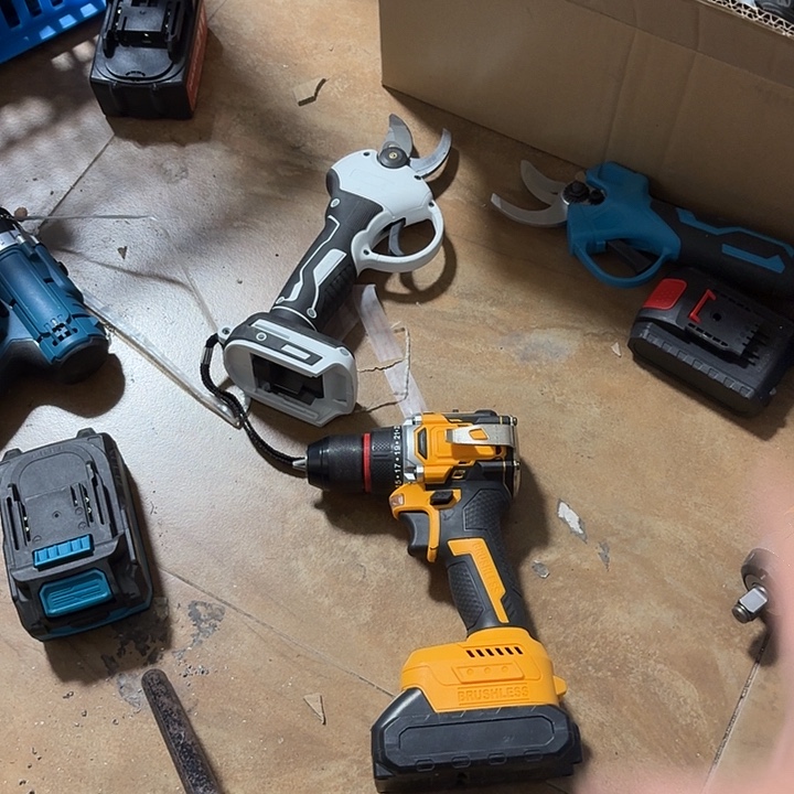 手电转俩电一111111111