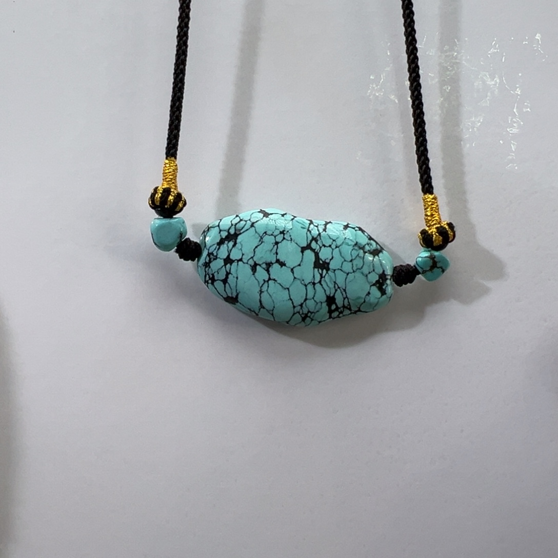 绿松石未镶嵌挂件