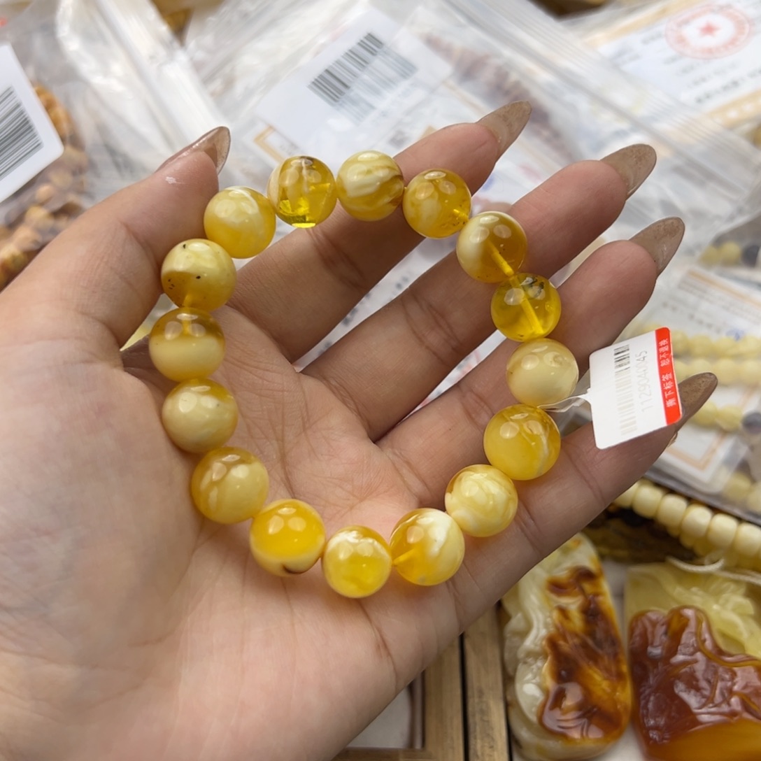 琥珀珠宝奇石未镶嵌