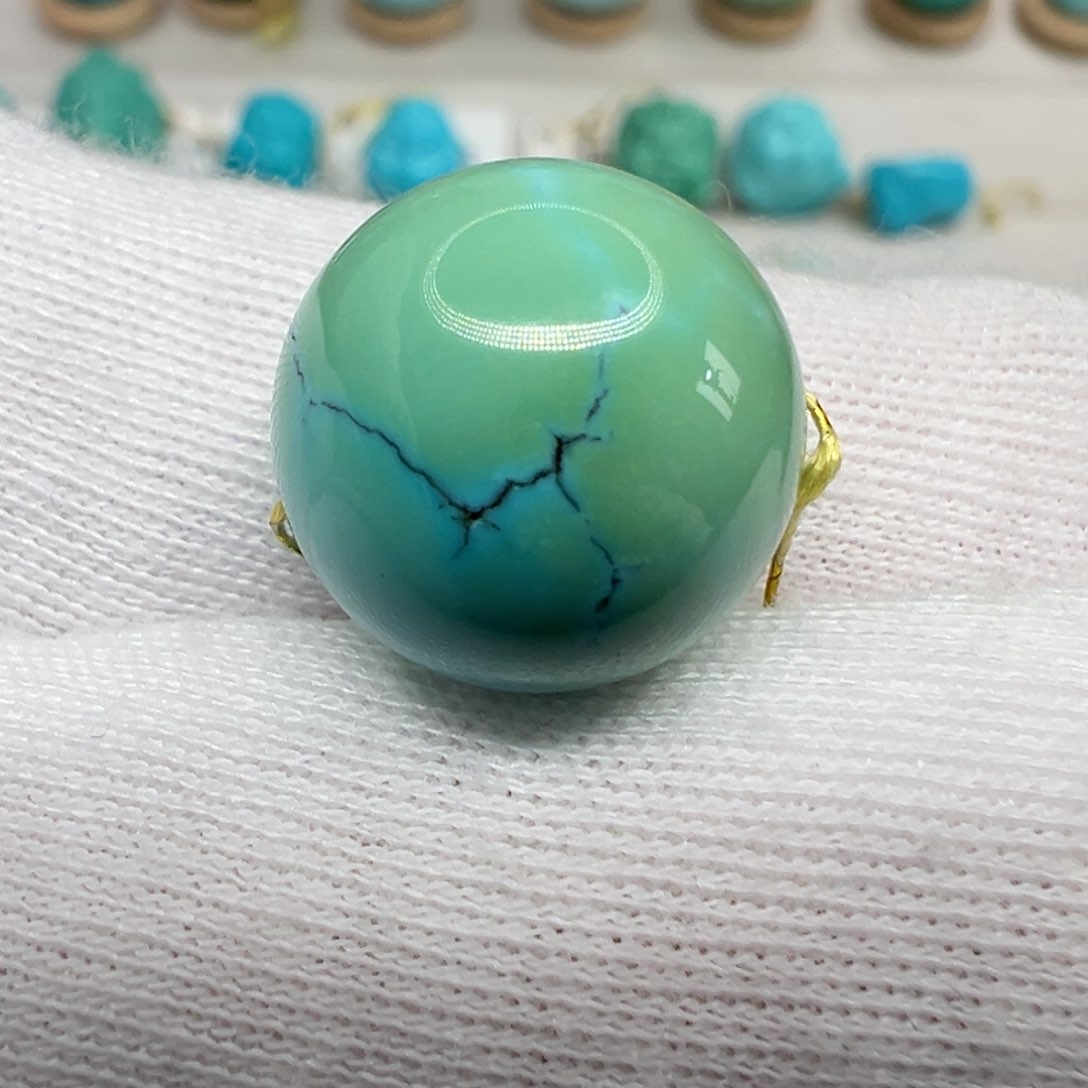 绿松石配饰未镶嵌