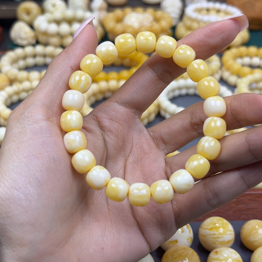 琥珀未镶嵌手串9+