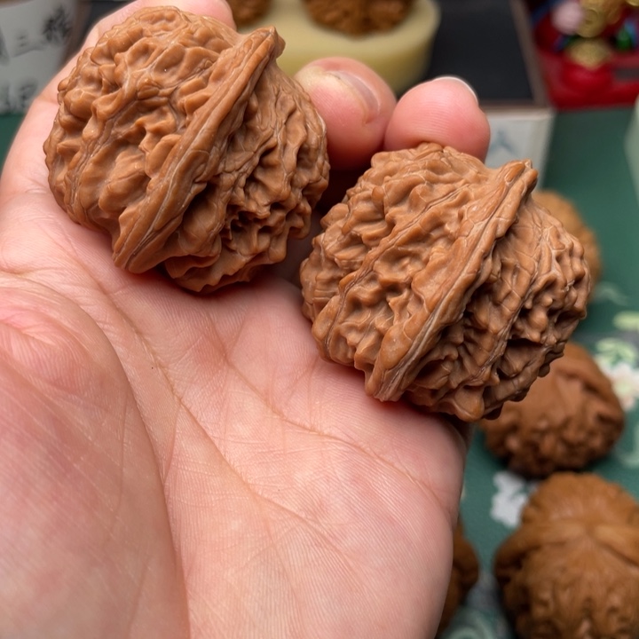 【闪购商品】文玩核桃吊坠～***～43全品楼