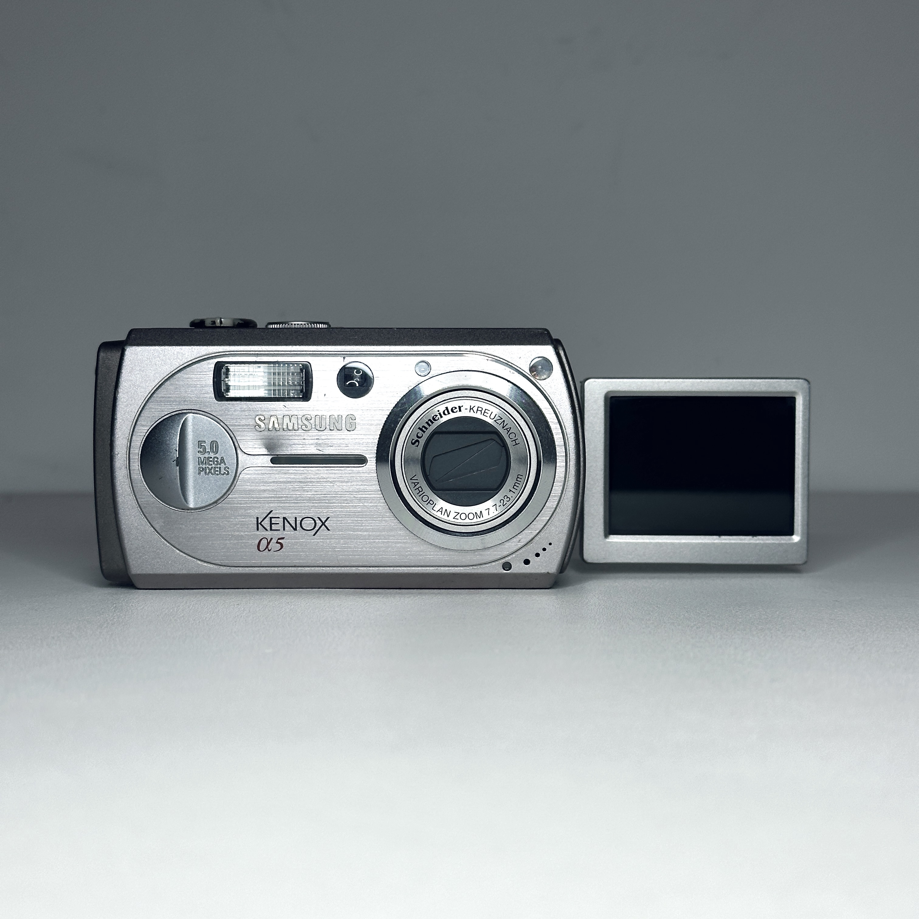 9新 Samsung/三星 a5 翻转屏、可自拍、柔焦光感人像必备ccd