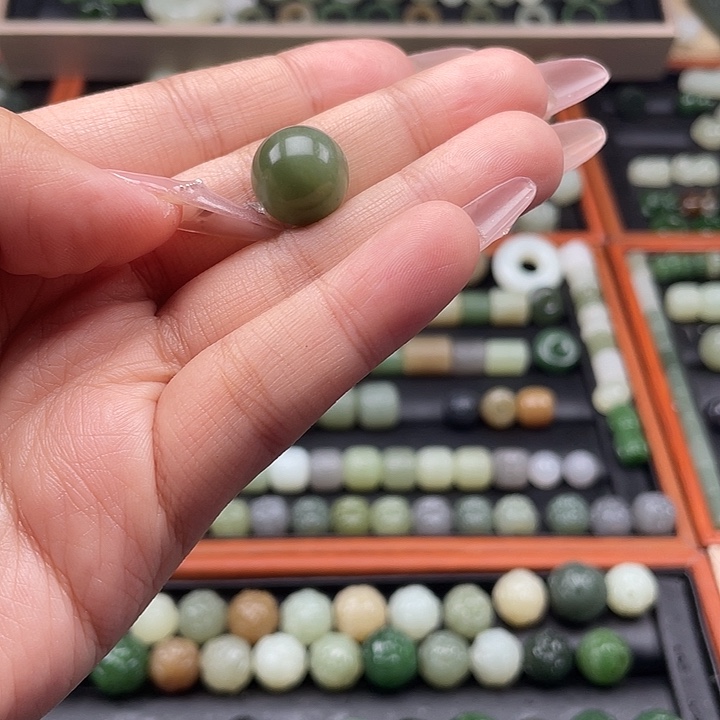 和田玉（糖玉）未镶嵌珠宝半成品