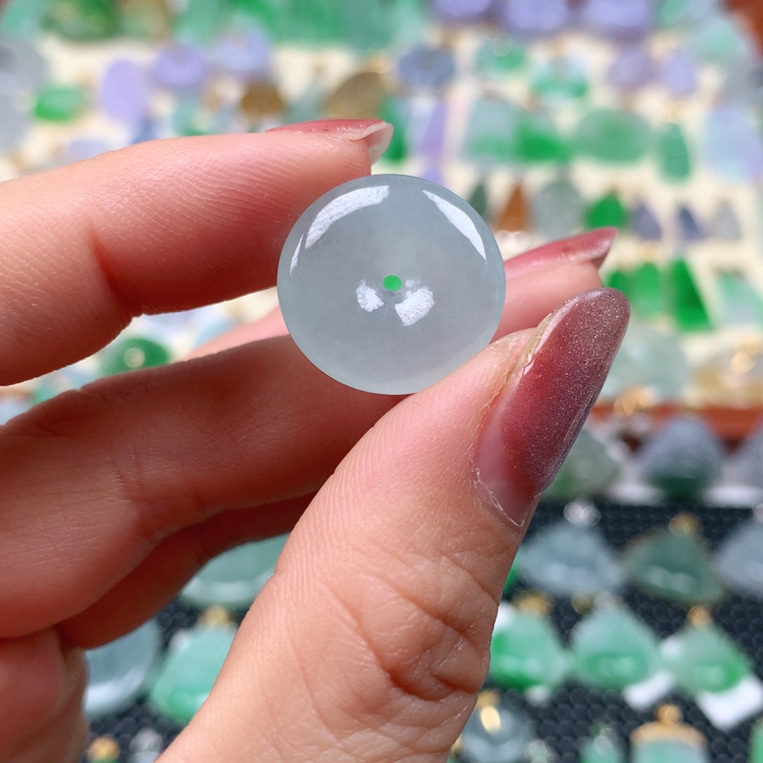 【闪购商品】翡翠吊坠(不含链)未镶嵌