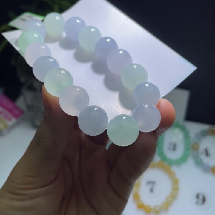 未镶嵌定制翡翠V**i翡翠