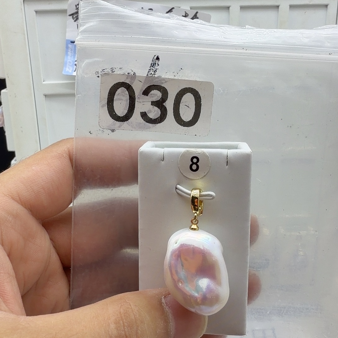 淡水珍珠颈饰合金