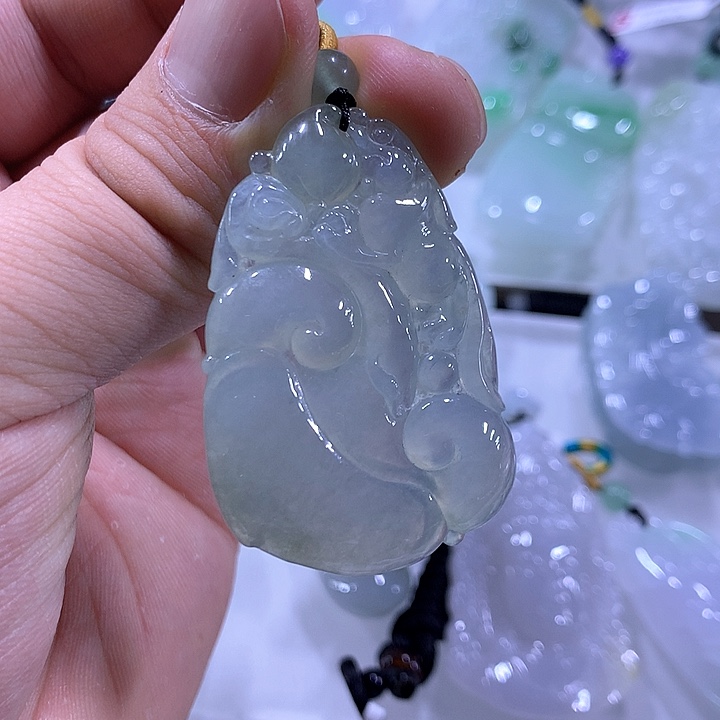 翡翠颈饰未镶嵌天然翡翠A货吊坠