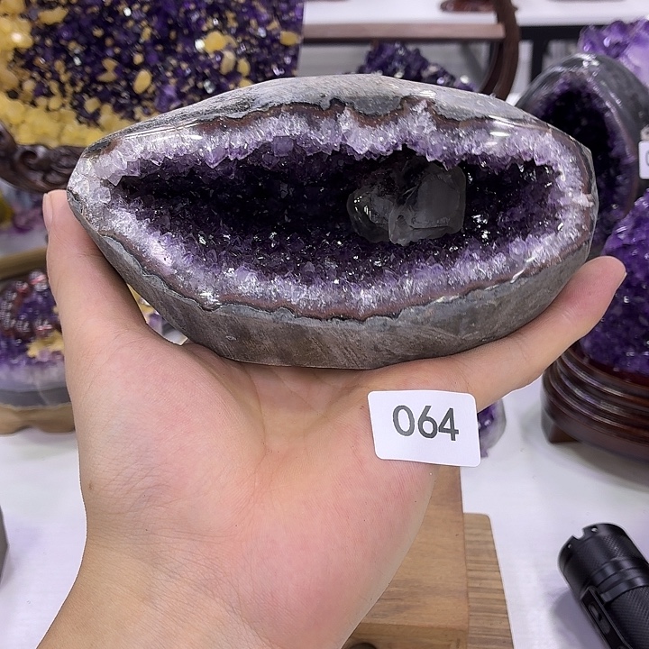 未镶嵌大型摆件（非配饰）水晶