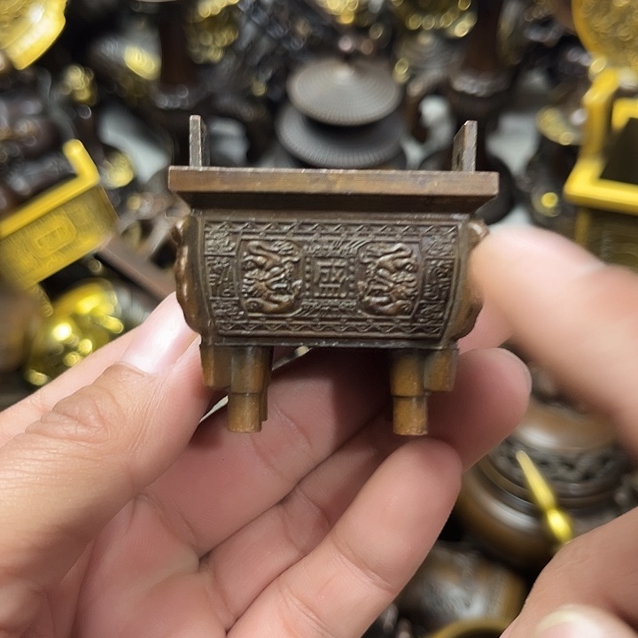 顺顺利利，铜器摆件