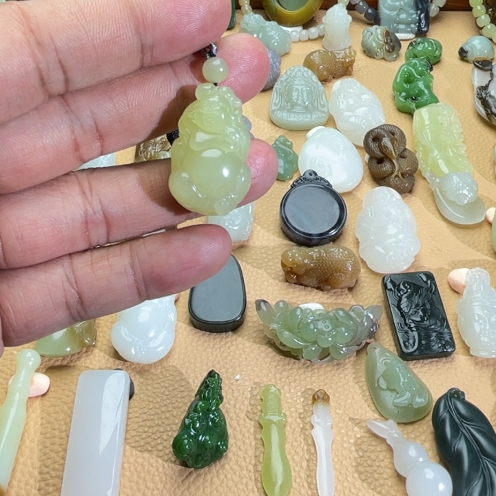 和田玉颈饰未镶嵌定制款