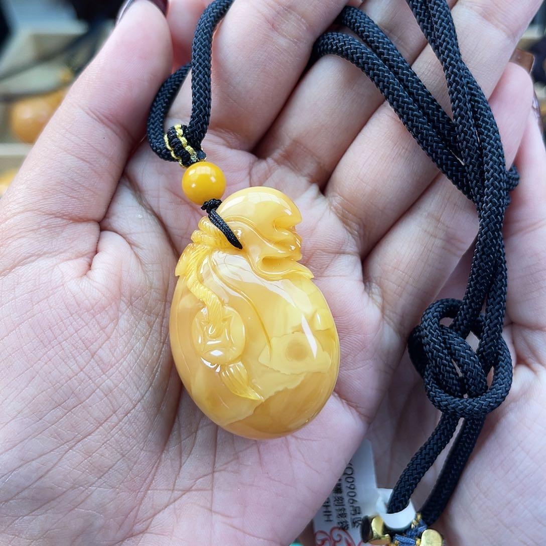 琥珀手链未镶嵌吊坠