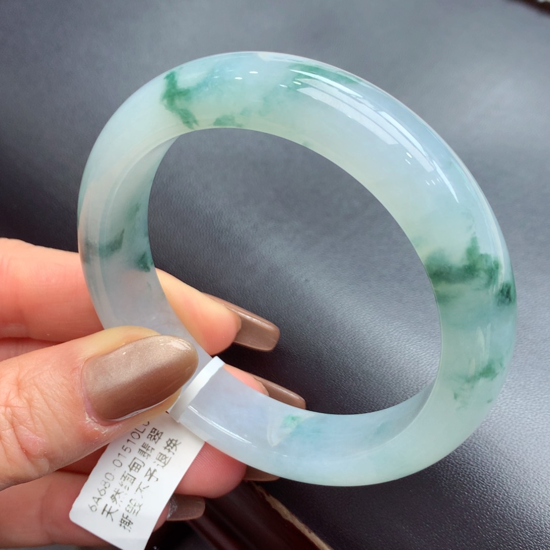 翡翠手镯未镶嵌缅甸翡翠手镯