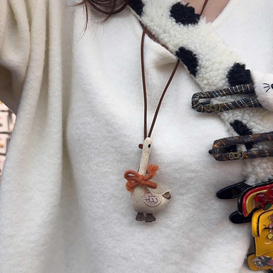 布艺非金属新款大鹅毛衣链