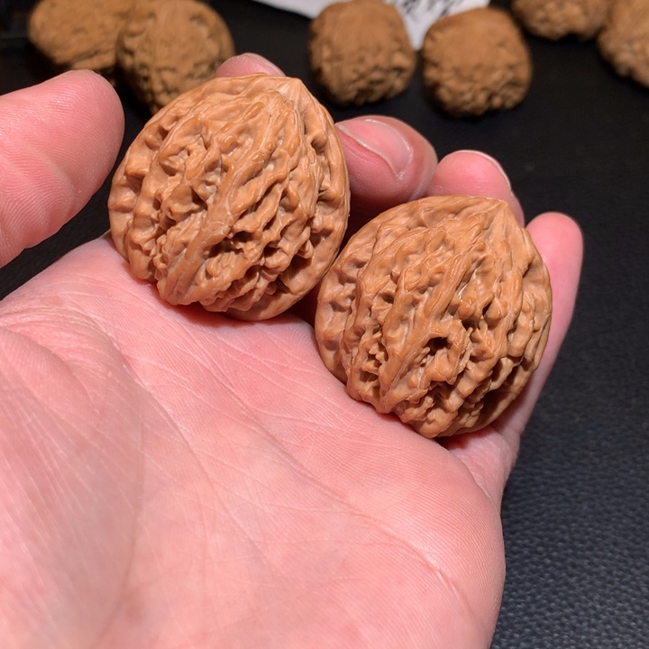 文玩核桃把件饕餮纹36