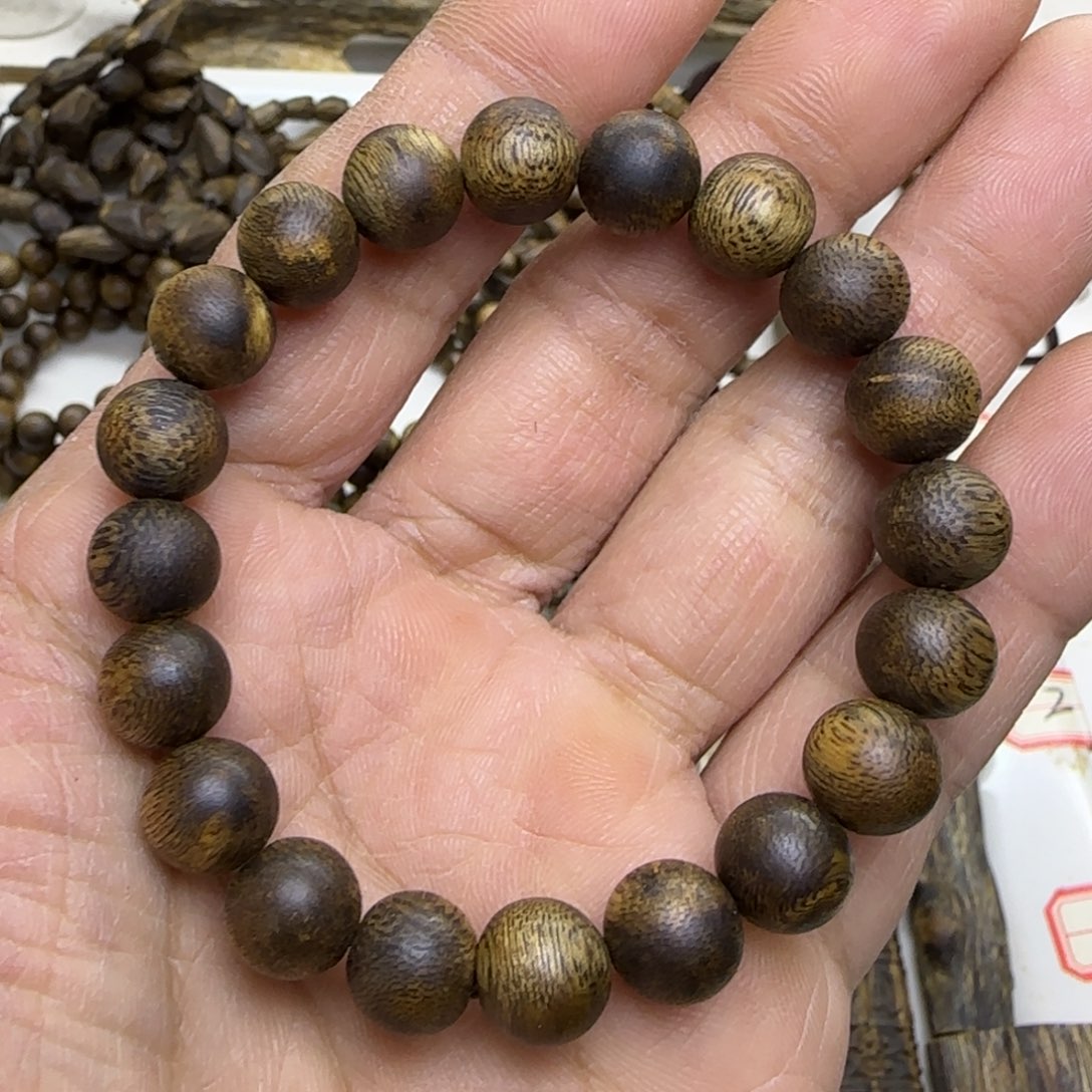 沉香手串原汁原味1.0规格8克加圆珠