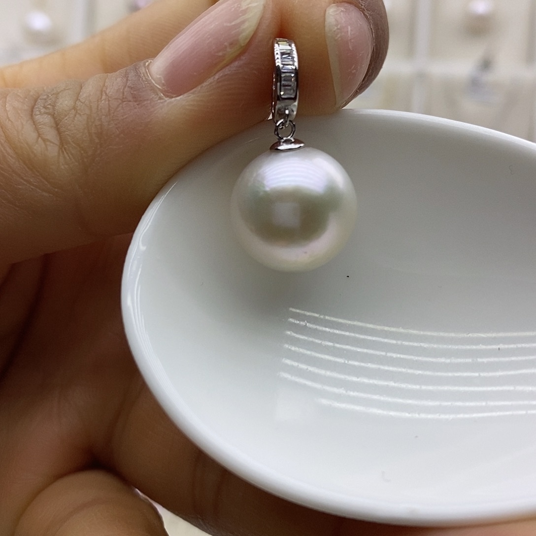 淡水珍珠吊坠(赠链)银S925镶嵌