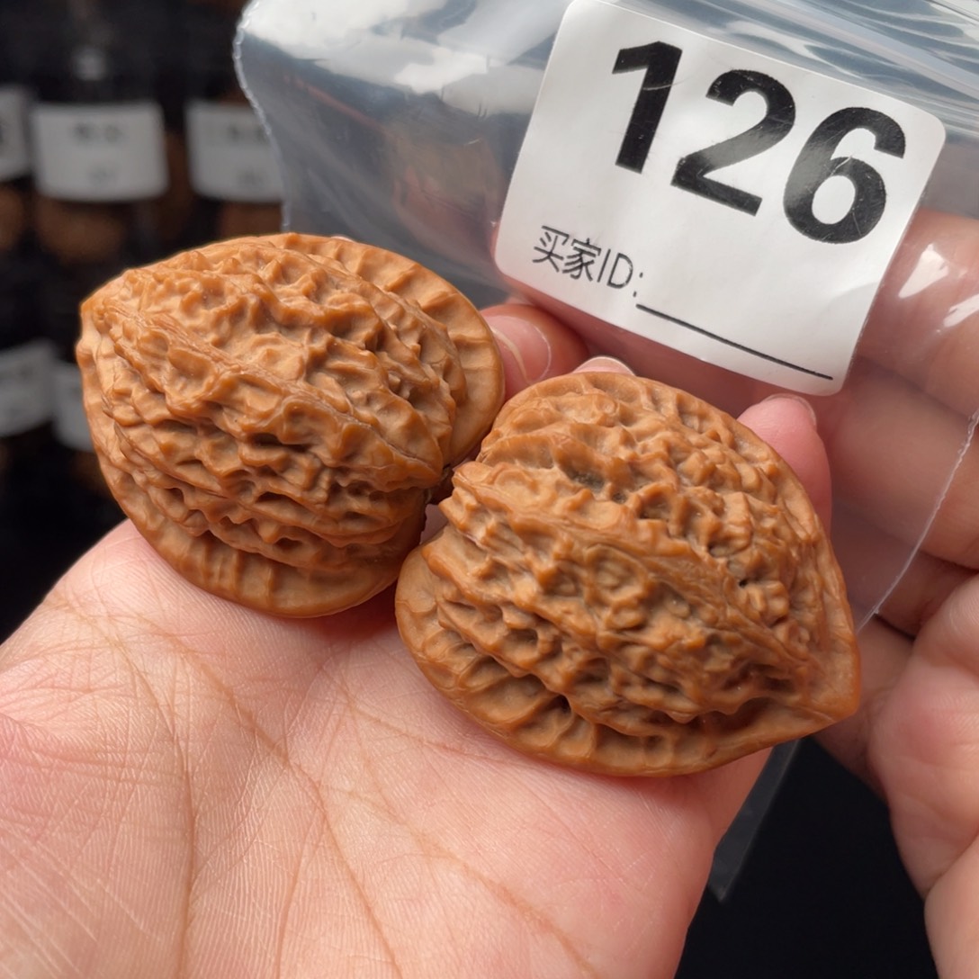 把件文玩核桃39金牛