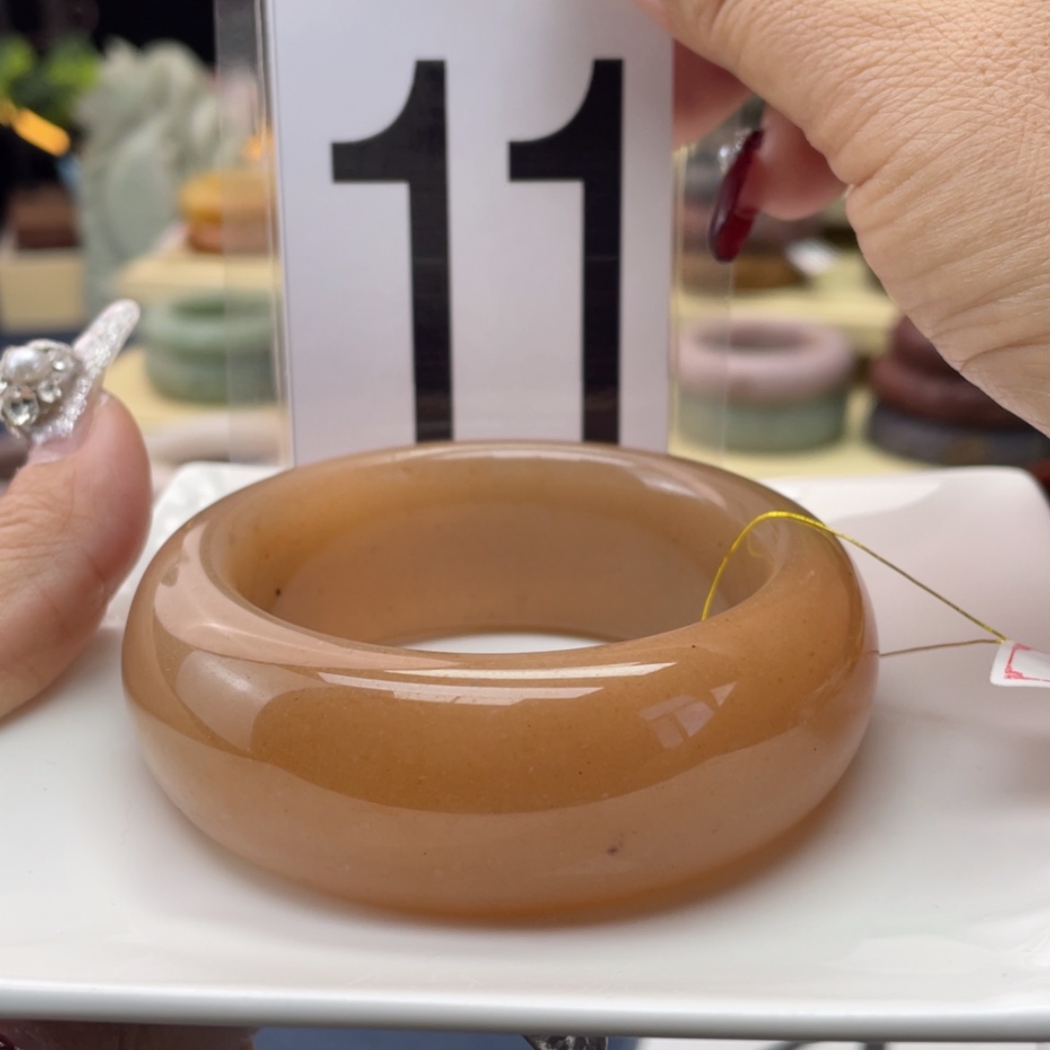 【闪购商品】石英质玉手镯未镶嵌