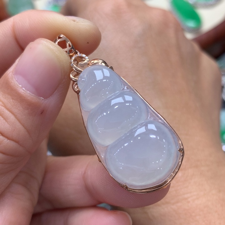 翡翠吊坠(不含链)18K金镶嵌