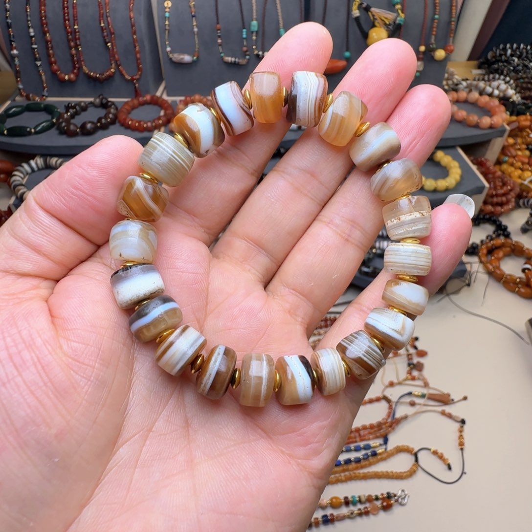 玛瑙/玉髓颈饰未镶嵌