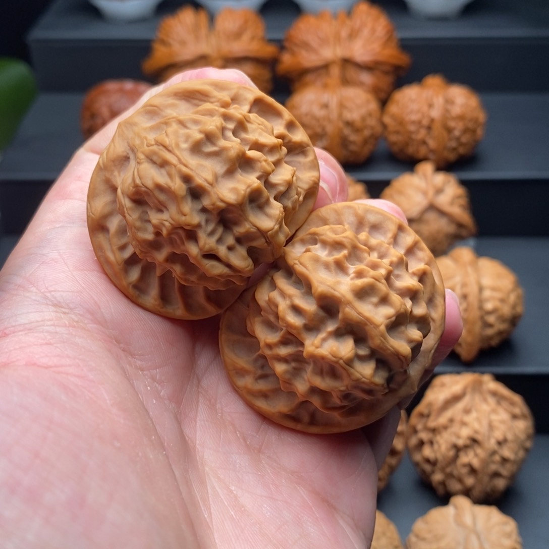 把件文玩核桃45尺野生龙鳞狮子头