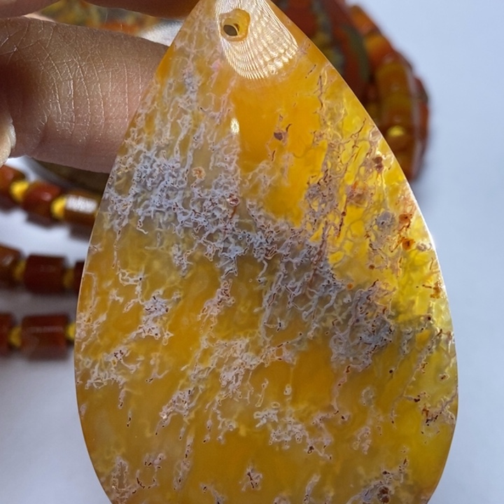 玛瑙/玉髓颈饰未镶嵌