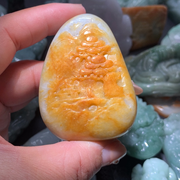 翡翠未镶嵌颈饰保真天然A货翡翠