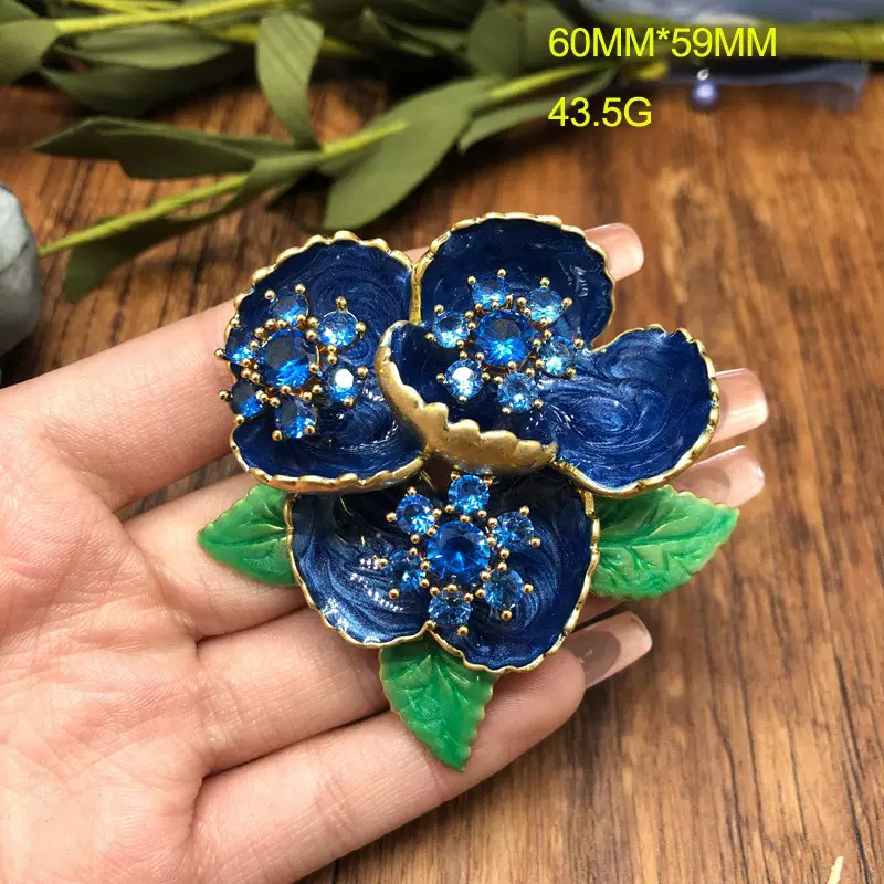 铜合金珐琅胸针 欧美复古拼色胸花复古烧蓝优雅胸针