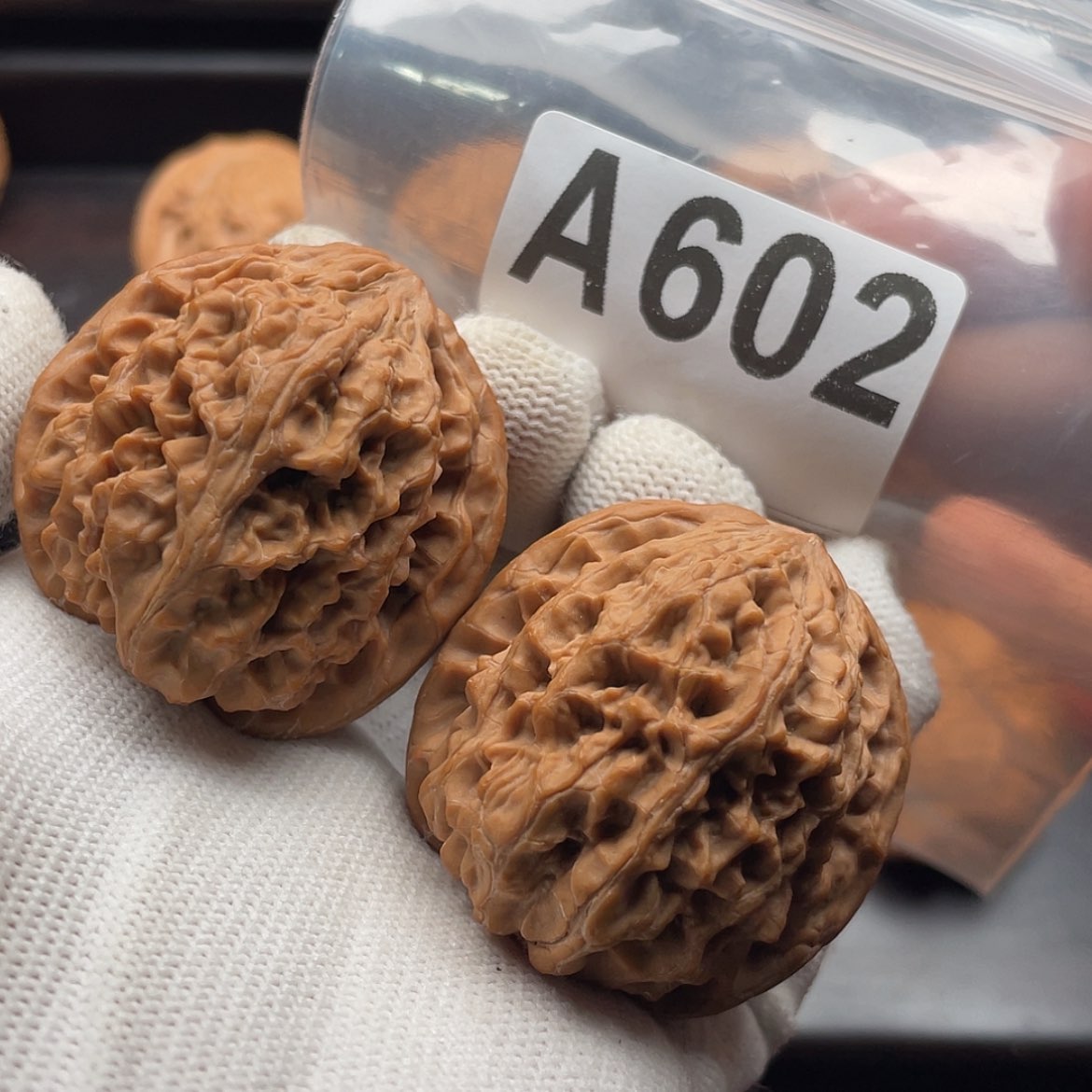 【闪购商品】文玩核桃吊坠?****精A602全品野牛40