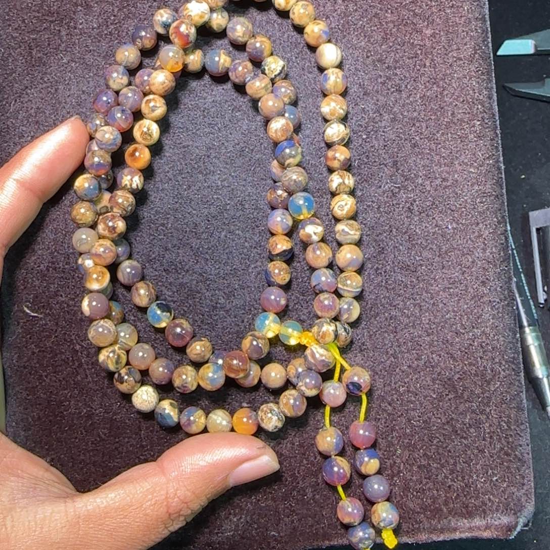 琥珀未镶嵌裸石琥珀