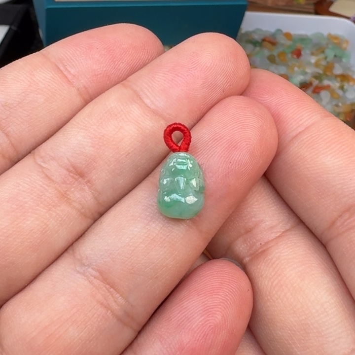 翡翠颈饰未镶嵌开****@翡翠