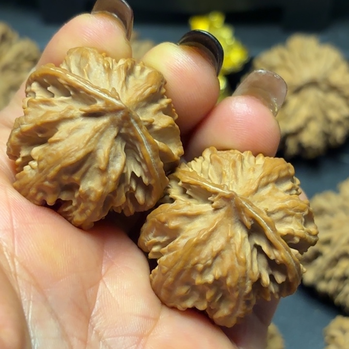 所***得吊坠文玩核桃秦岭灯笼22