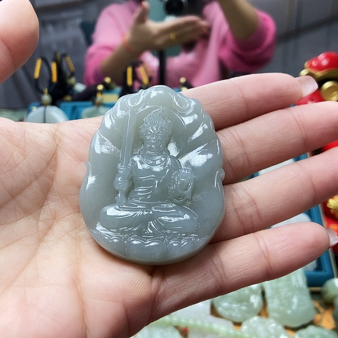 和田玉颈饰未镶嵌合**哥