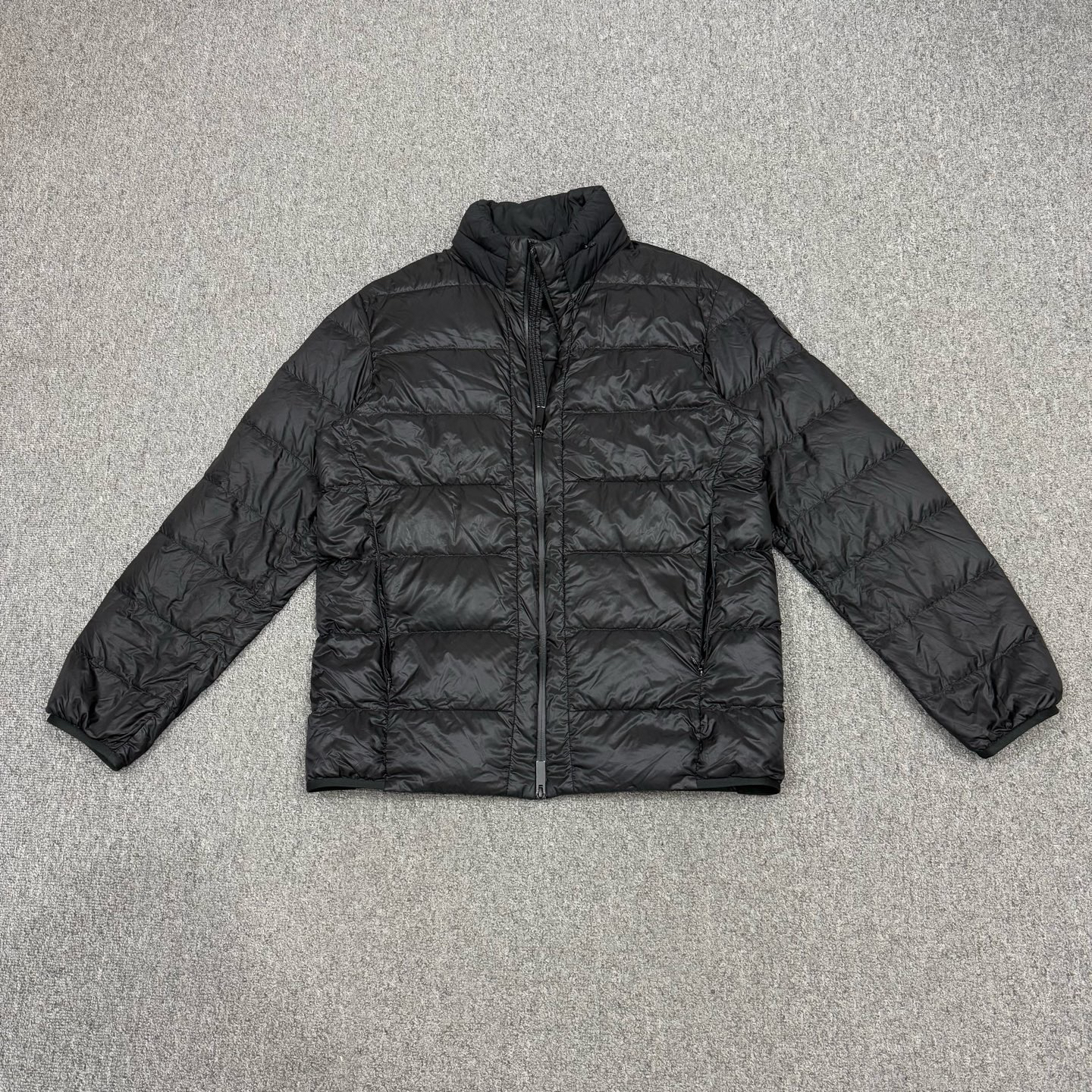 99新 MONCLER 18559911 蒙口 黑色黑标logo羽绒服外套 3码99新
