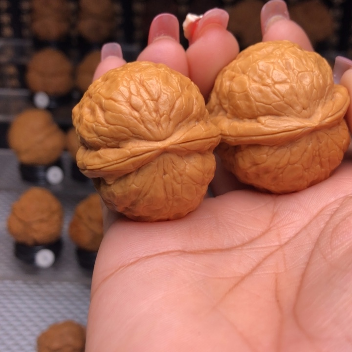 橄榄核吊坠瓷娃娃的39瓷娃娃