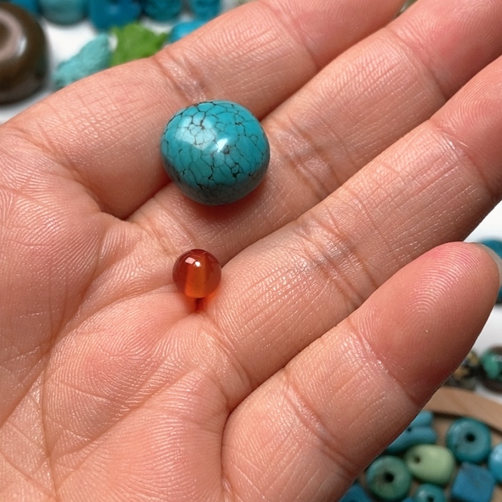 南红玛瑙未镶嵌颈饰