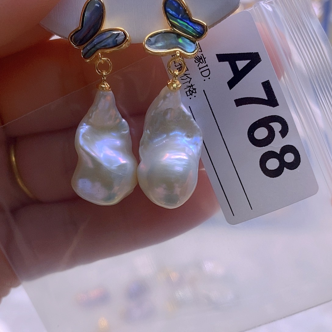 未镶嵌淡水珍珠耳饰