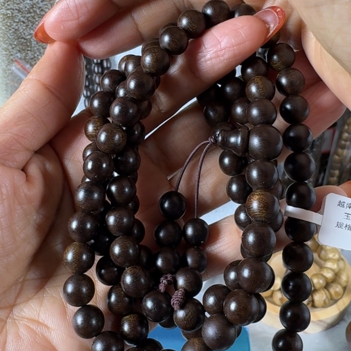 沉香手串洁*儿白棋玉化