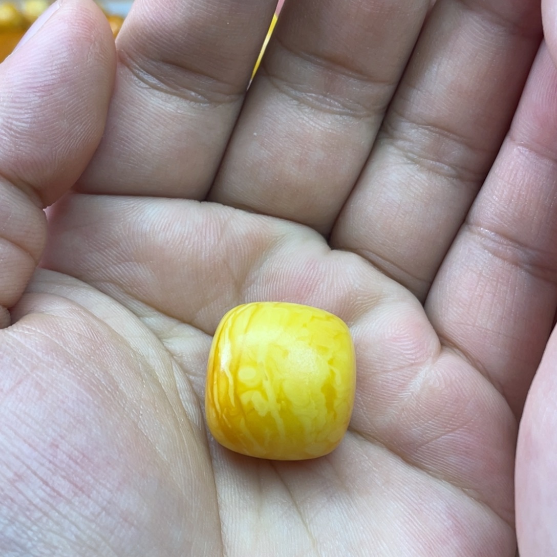 蜜蜡未镶嵌吊坠(不含链)