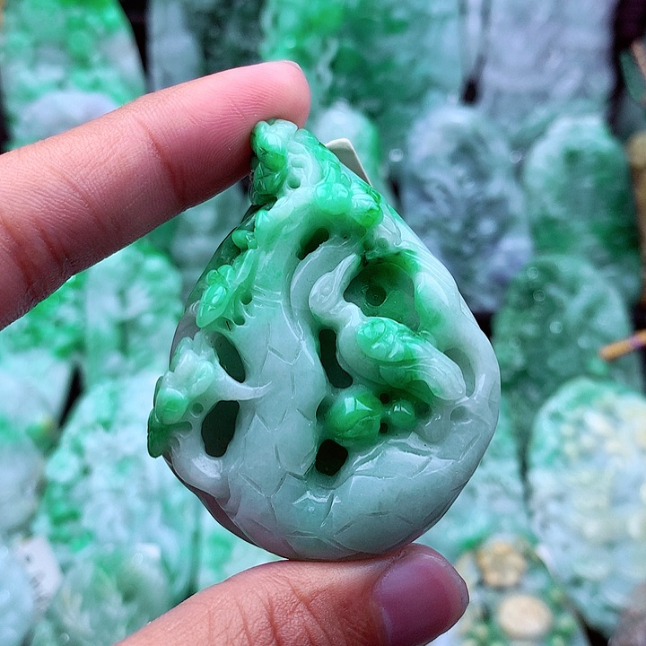 翡翠吊坠(不含链)未镶嵌
