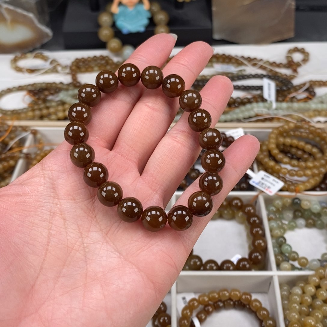 和田玉（糖玉）手串未镶嵌朵*妞