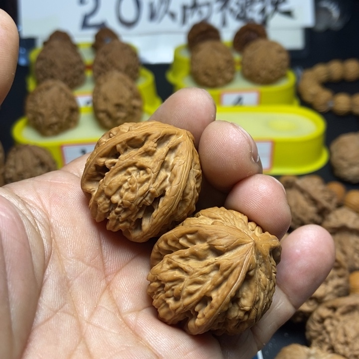 文玩核桃把件三棱4