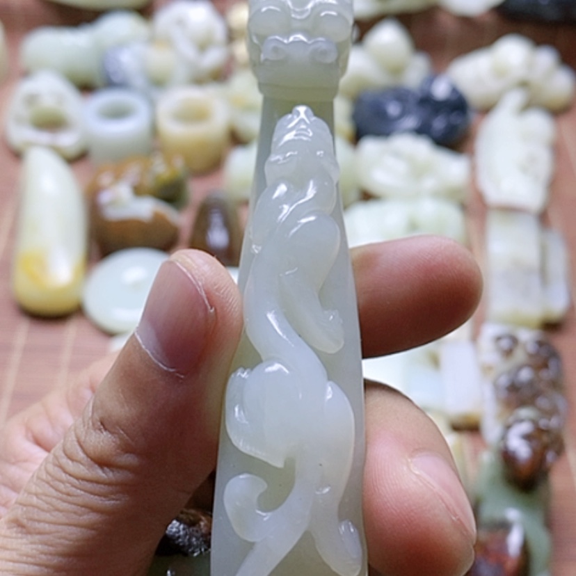 【闪购商品】未镶嵌和田玉挂件光**月