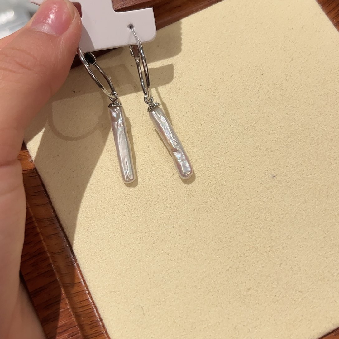 合金淡水珍珠耳饰