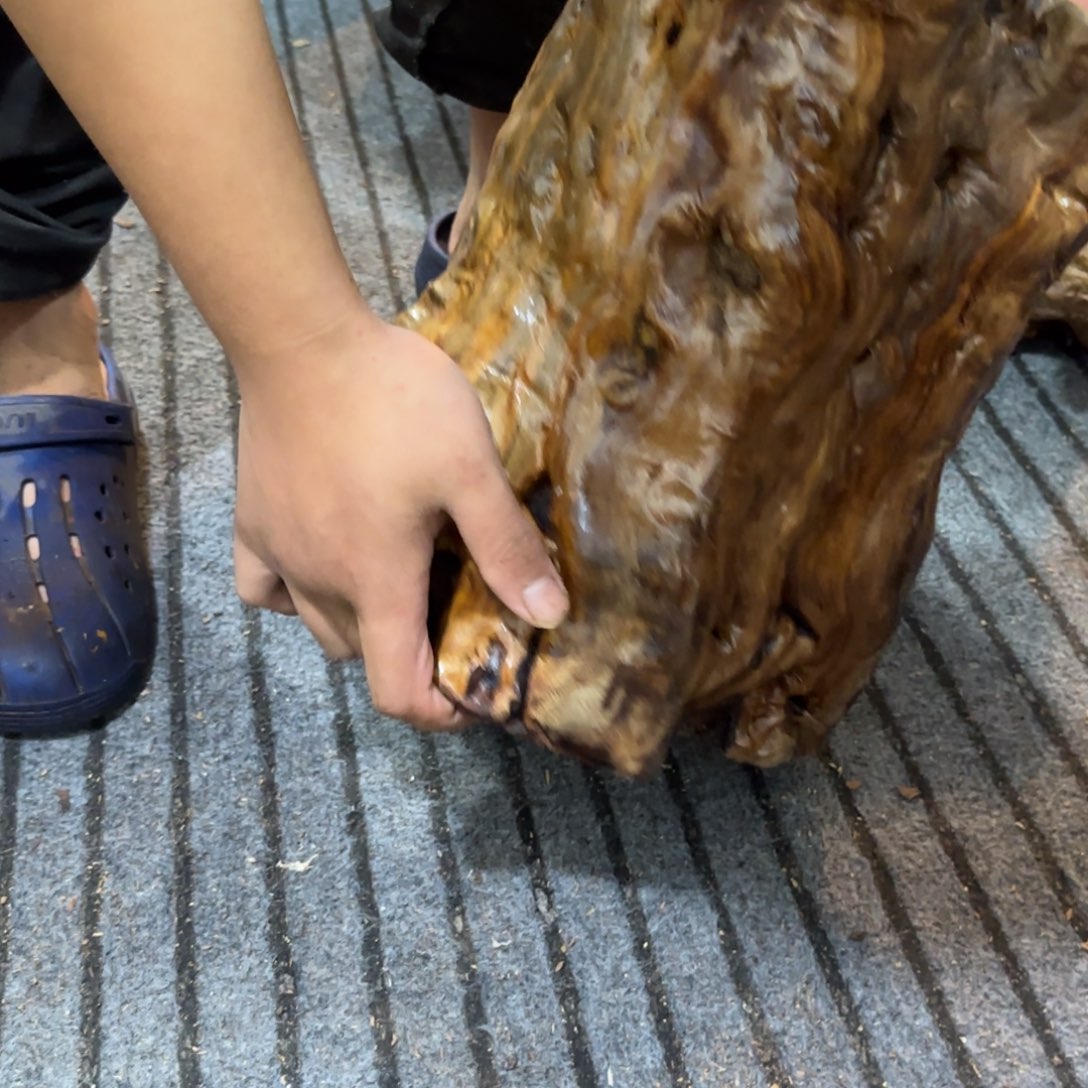 p***c龙纹鸡心枣木手工艺品 
