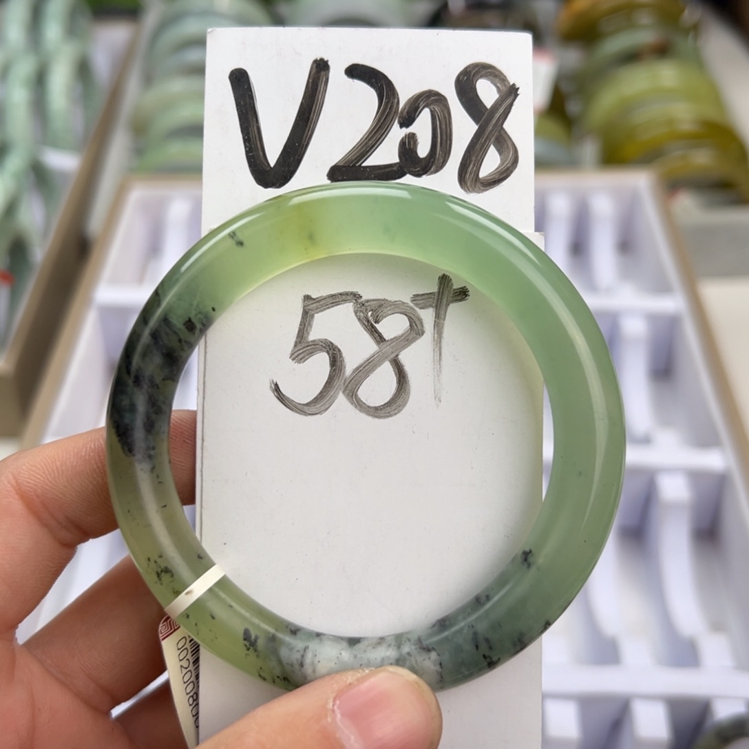 岫玉手镯未镶嵌天然岫玉微瑕