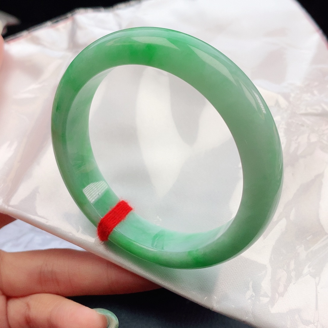 翡翠手镯未镶嵌56圈口882368