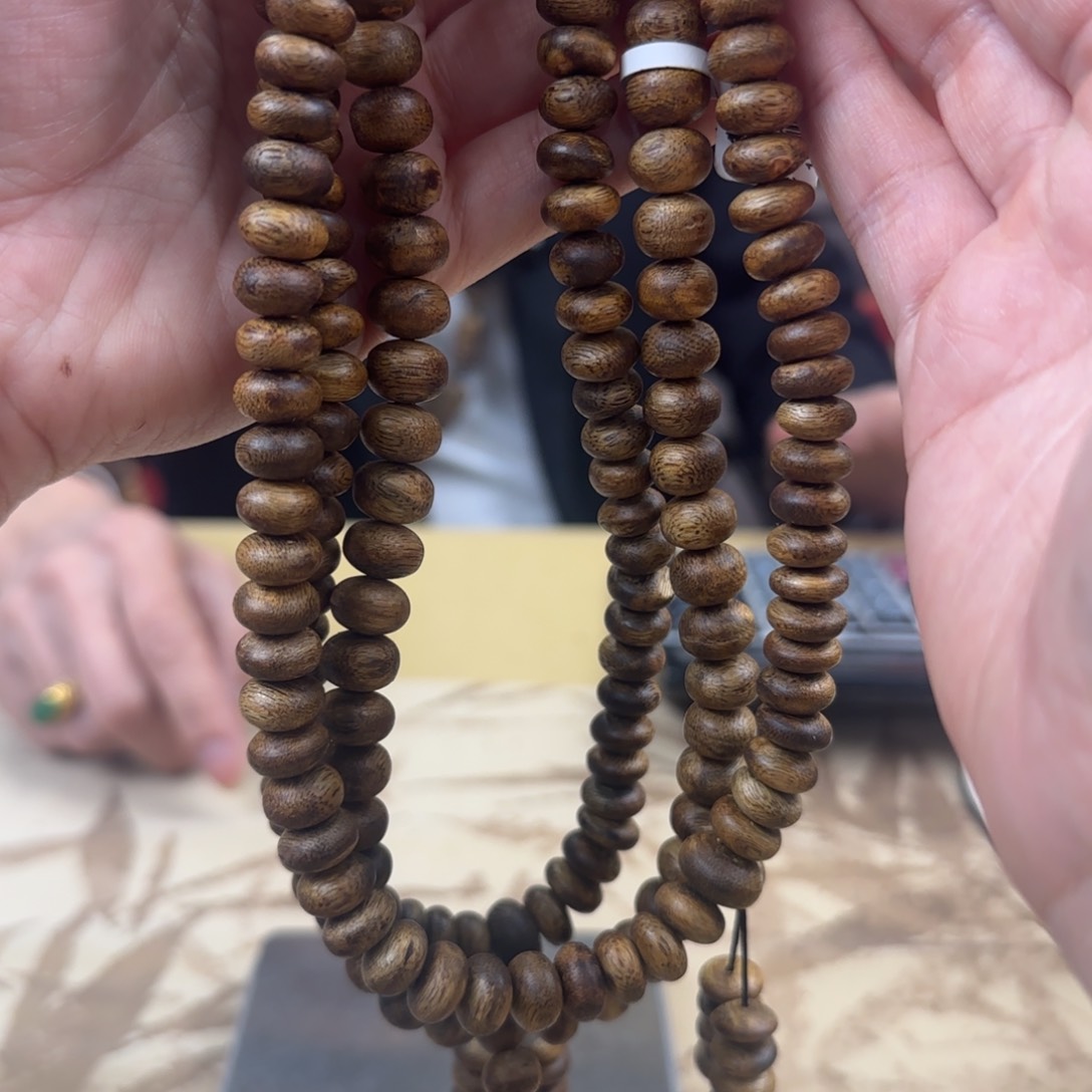 沉香手串白棋虫漏多样性发货1条17克