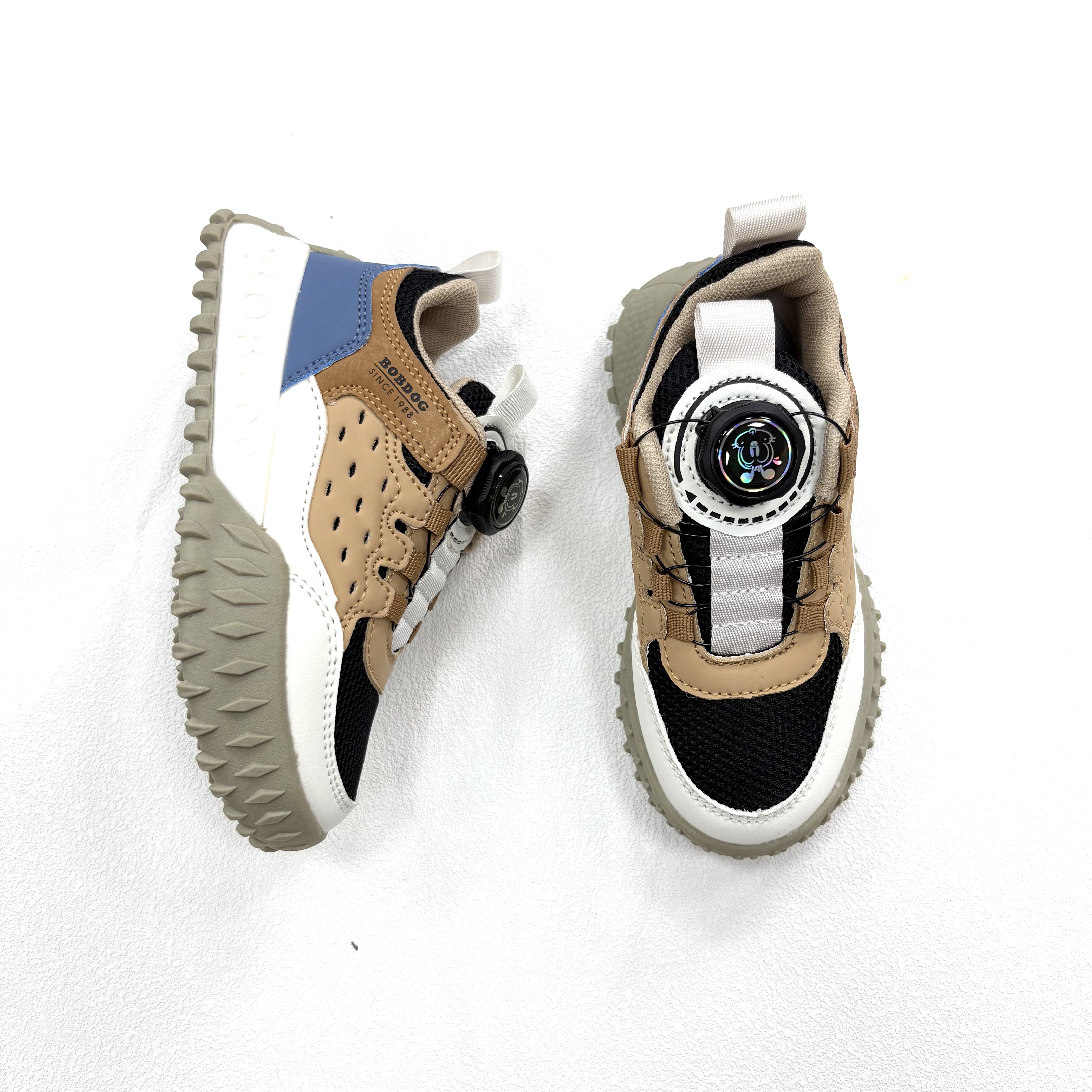 秋冬皮面旋转纽扣运动休闲鞋厚底男女童鞋中童潮鞋K056